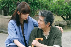 映画『おもいで写眞』の深川麻衣さんと古谷一行さん